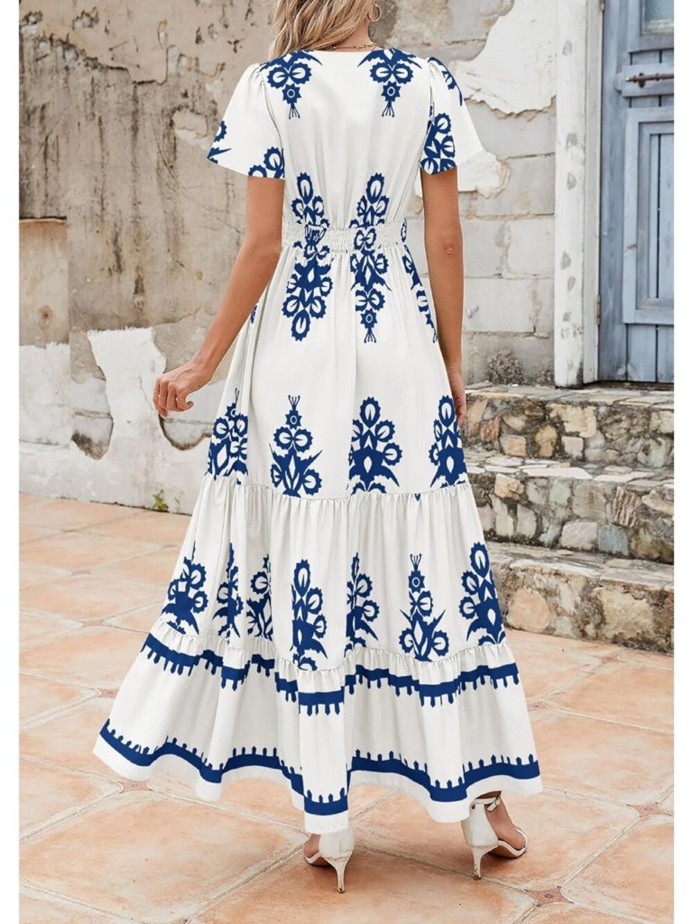 Women's Floral White Blue Boho Maxi V Neck Bell Sleeve Flowy Dress W/Pockets - Picture 2 of 6